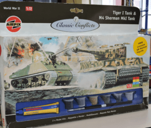 Tiger 1 and Sherman MkI Tank Classic Conflict